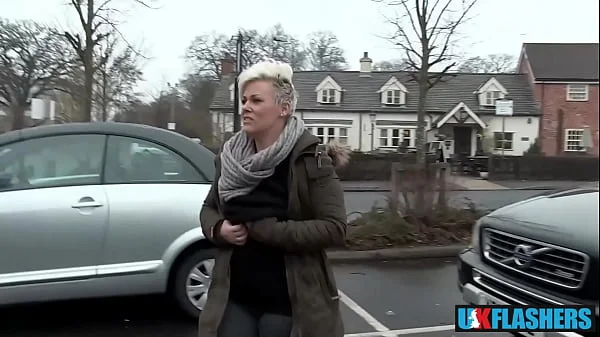 Can Everyone See my Pussy? Shameless Bree Branning Flashing and Pissing for UK-Flashers