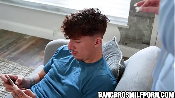 Jessica Aaren’s Stepmom Vibrator Struggle Turns to Redhead Bedroom Passion