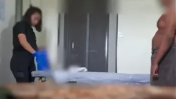 Angry spa girl finally got convinced to do handjob