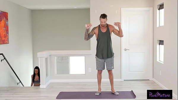 Jamie Michelle Cleans Up Trainer's Sweaty Cock