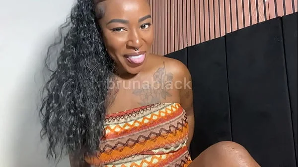 JOI PUNHETA GUIADA- Duvido você não gozar com essa putinha tarada.