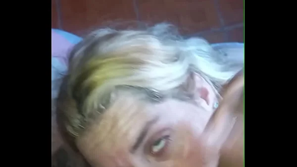 Que rica mamada con acabada en la cara hice a mi amigo