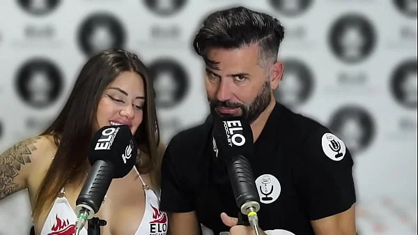 Sara Blonde in the spicy room of the Argentine ELO PODCAST - FULL INTERVIEW