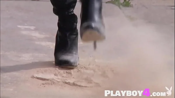 Sexy big tits redhead MILF Jaime Edmondson posed totally naked outdoor