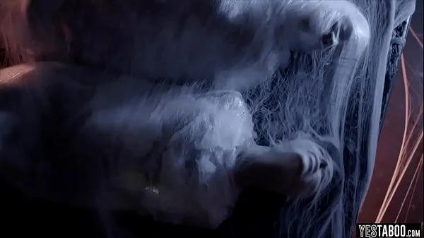 Couple taken by aliens for a live galactic sex show