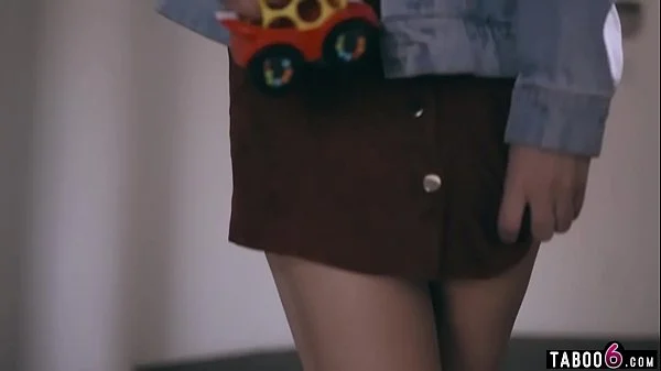 Babysitter teen makes a generous deal with the