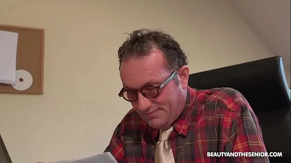 OLD BOSS FUCKS HARD YOUNG EMPLOYEE