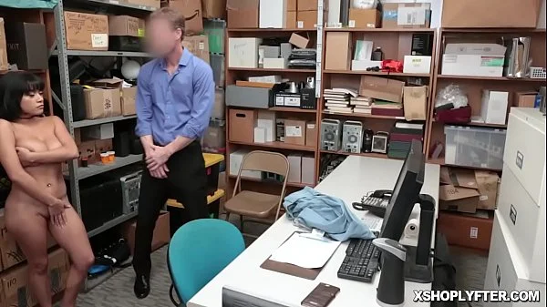 Shoplyfters tight teen pussy gets spreadeagle fuck!