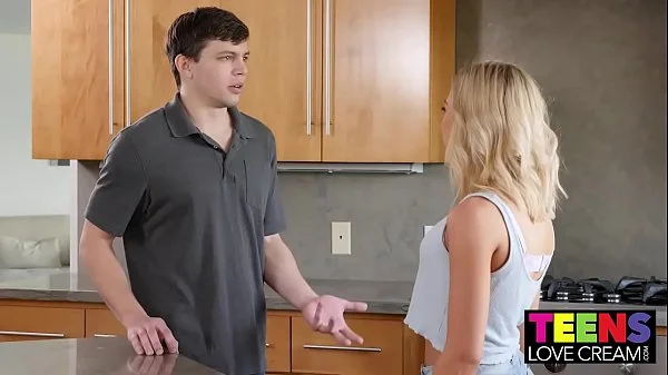 TEEN ALLIE NICOLE SHOWS HER STEPHOW TO CREAMPIE