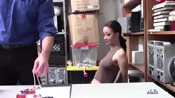 Scarlett bloom LOSES HER VIRGINITY to JAILER