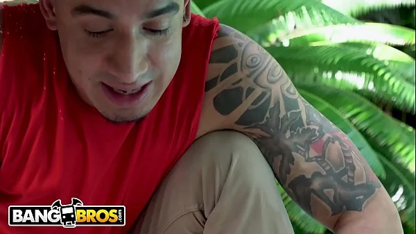 BANGBROS - Gardener Bruno Dickemz Fucks His Sexy Latin Client Valerie Kay