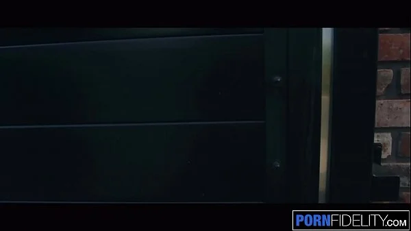 PORNFIDELITY Stella Raee Fucked Hard By Fugitive Boyfriend