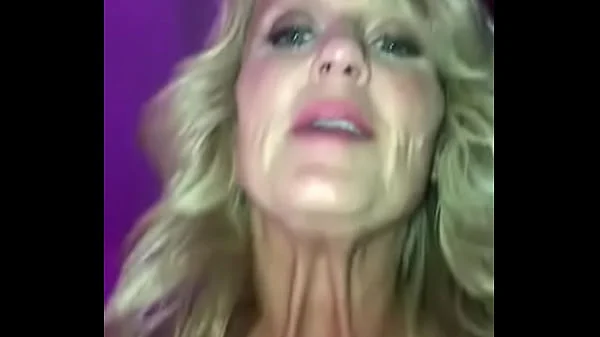 White cougar loves riding BBC (shelovesitlong.com)