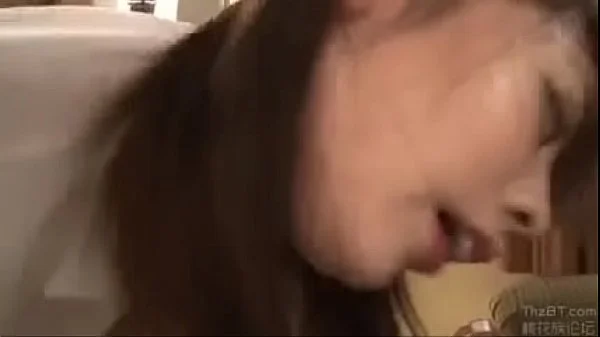 Em gái cực xinh vú đẹp to tự nhiên