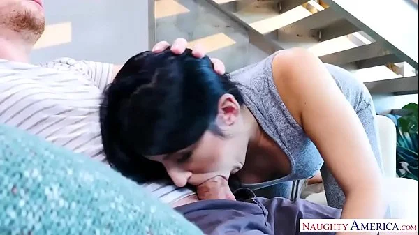 Jessica Jewels Fucks Her Friends Brother