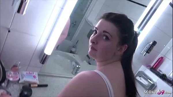 German - Stief Schwester vom Stief Bruder im Badezimmer gefickt DEUTSCH