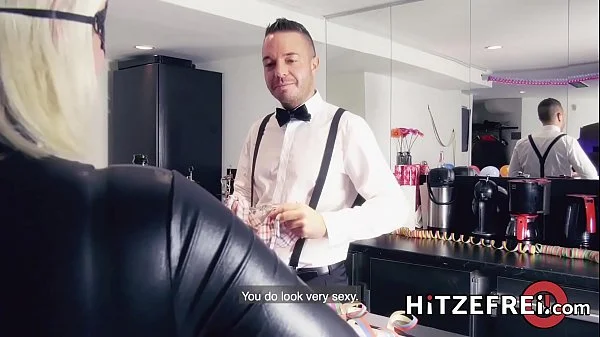 HITZEFREI Catwoman Tatjana Young on a sperm hunt