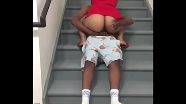 Handsomedevan fucks vanity vixen in on the staircase of his hotel