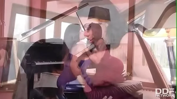 Sheila Ortega & Kesha Ortega