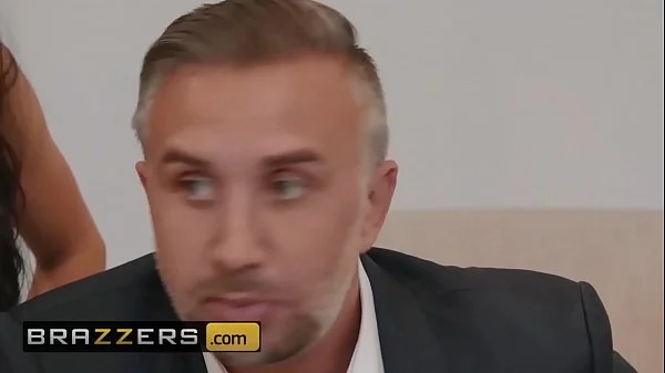 (Lela Star, Nicolette Shea, Keiran Lee) - I Don't Know Her - Brazzers