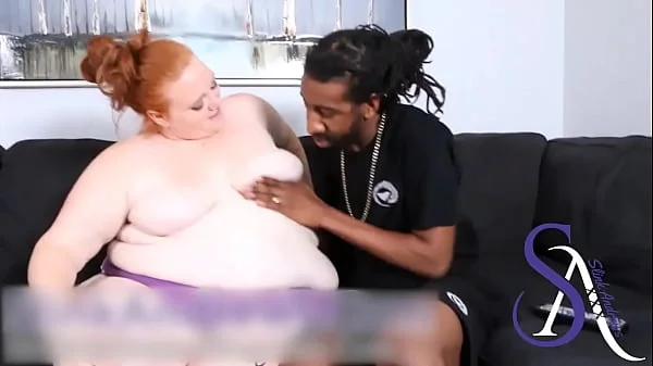 BBW Julie Ginger Netflix N Chill