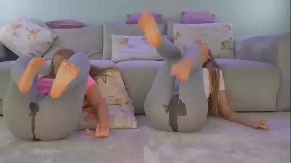Lesbianas masturbándose