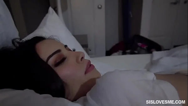 stepSISTER turned on by stepBROTHER- Aria Lee