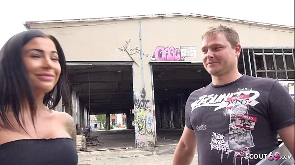 GERMAN SCOUT - TATTOO TEEN MODEL SNOWWHITE BEI ECHTEN STRASSEN CASTING IN BERLIN GEFICKT