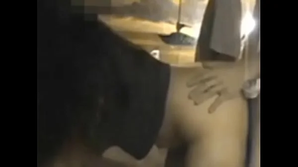 Esposa caliente hablando al marido