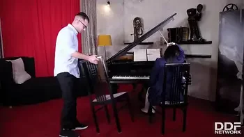 Hot teen Mia Evans goes down on tutor's big hard cock in outfit