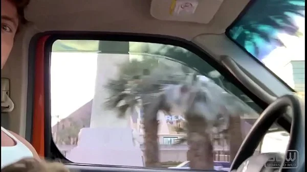 Road head on the Las Vegas Boulevard