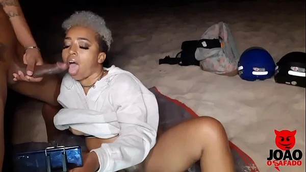 Fui Transar na Praia 23hs Da Noite e Gozamos Gostoso - Joao O Safado e Preta fogosa ( COMPLETO NO RED )