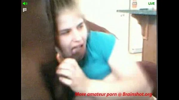Amateur girl gives interracial blowjob on cam