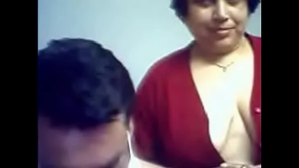 she come stand typing