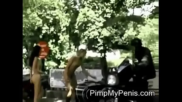 sexy naked girls walking in public