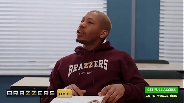 Lucky Student (Ricky Johnson) Fucks (Alura Jensons) Pussy In Class - Brazzers