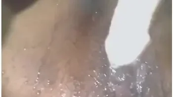 Horny Ebony Milf Moaning Of Pleasure Wiuth Her New Toy And Have Multiple Squirts On Her Bed