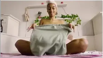 Naomi Shows Us How She Masturbates With Pleasure