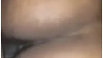 She Cant Stop Screaming