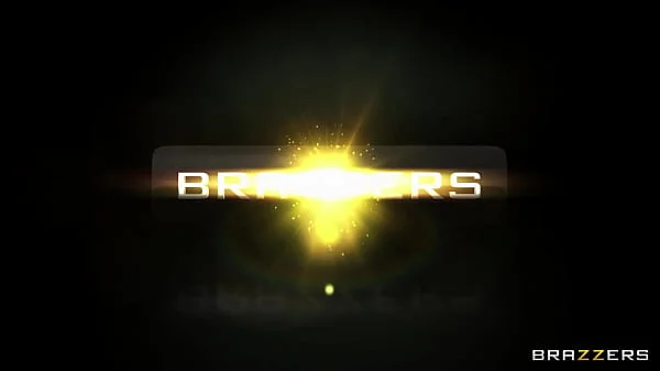 Stepmom Lacey's Helping Hand, Lacey Bender - full scene at http://zzfull.com/2