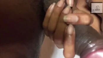 Sl skinny Sri Lankan teen gives amazing blowjob to boyfriend homemade