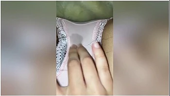 Trusiki Vsі Mokrі Na Pershіi Hvilinі. Volohata Yaponska Lubitelka Masturbue [domashne]