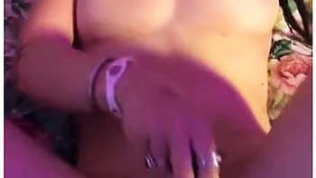 Una Vampira Di Masturba Con 2 Vibratori E Si Fa Scopare Da Me