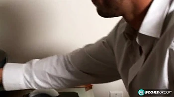 Karlo Karrera Fucks Luna Azul Hardcore - Brunette MILF Blowjob and Cumshot