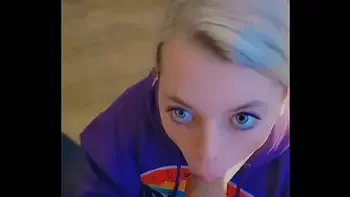 Getting Head From My Neighbors Gorgeous 19yo in My Apartment