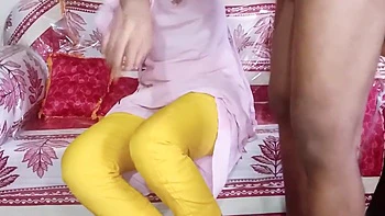 New Sex Video With Attractive Beautiful Indian Girl