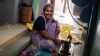 Indian Rajsthani Bhabhi In Work Sewing Machine Handmade By -snapchat143