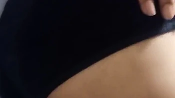 Koi Mujhe Lagatar 1 Ghanta Chod Sakta Hai