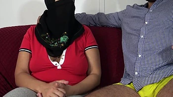 Shows Big Boobs To Stepson (arabic Language)