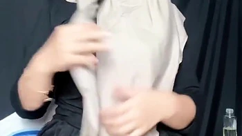 Hijab Girl Inserts Dildo Into Chubby Pussy, Pleasure